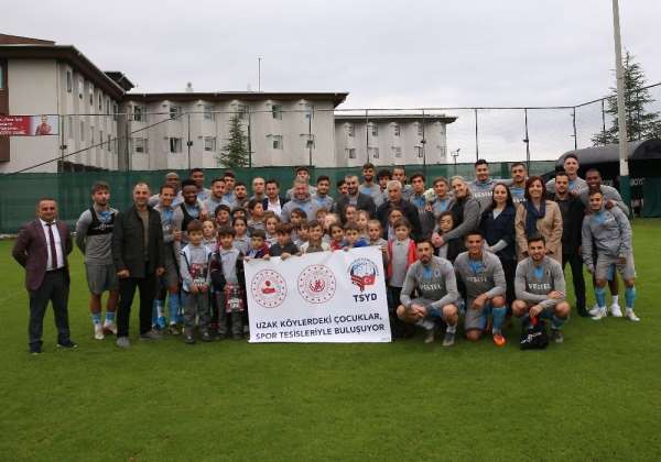 'Uzak Köylerde Yaşayan Çocukları' Trabzonspor misafir etti 