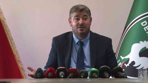 A. Denizlispor'da devam kararı alan yönetim seferberlik ilan etti