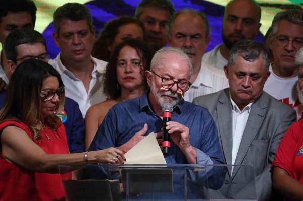 Brezilya'da başkanlık seçimini kazanan Lula: 'Seçimlerin galibi Brezilya halkı'