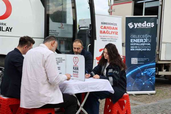 Elektrik dağıtım şirketi çalışanlarından Kızılay'a anlamlı destek