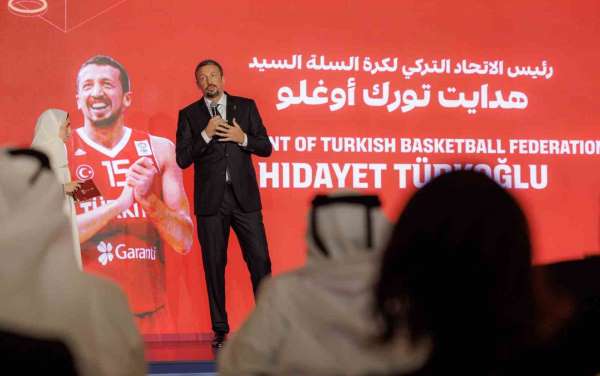 Hidayet Türkoğlu, FIBA 2027 Dünya Kupası geri sayım törenine katıldı