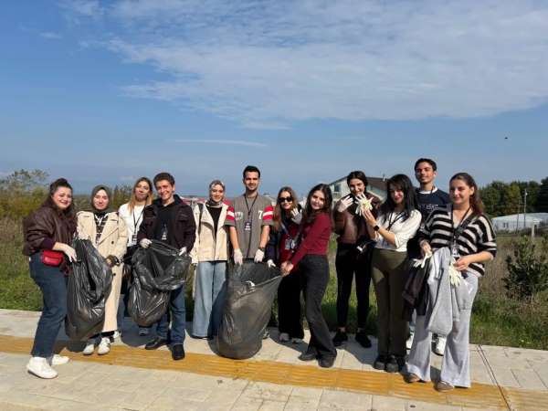 Üniversiteli gençlerden Sinop'ta doğaya anlamlı dokunuş