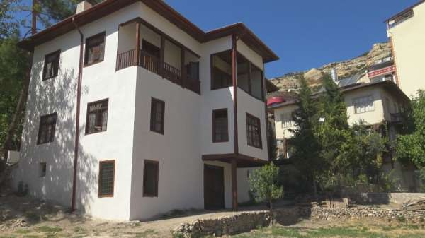Ermenek'te asırlık evler turizme kazandırılıyor 