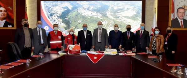 OMÜ ile Kızılay iş birliği: Bebeklere ve çocuk hastalara büyük destek