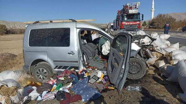 Sivas'ta feci kaza: Uzman çavuş hayatını kaybetti 5 kişi yaralandı - Sivas haber