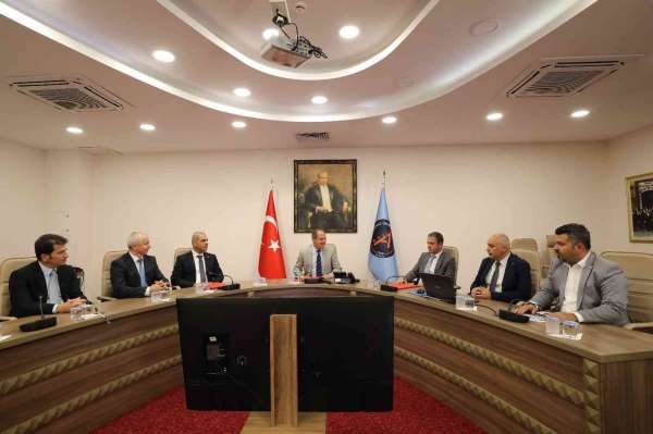 Ziraat Fakültesi ile Türk Traktör arasında iş birliği protokolü - Antalya haber