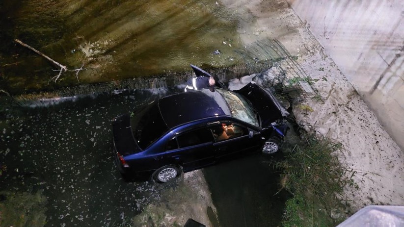 Samsun'da dereye uçan otomobilde can pazarı: 1 ölü, 1 yaralı