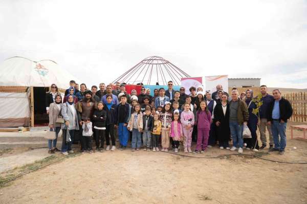 Altay köyünde 'Ailem Okulum' projesiyle Kazak kültürü tanıtıldı