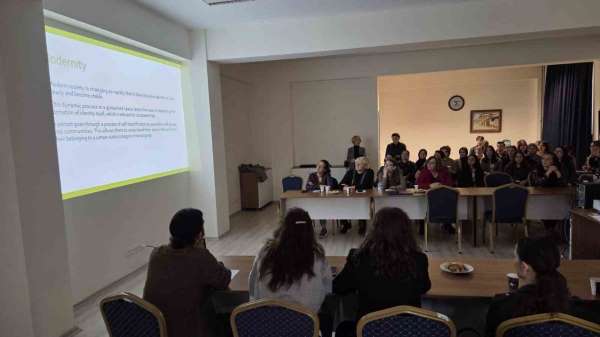 BARÜ'de Ukrayna Lviv Ivan Franko Ulusal Üniversitesi iş birliğinde uluslararası panel düzenlendi