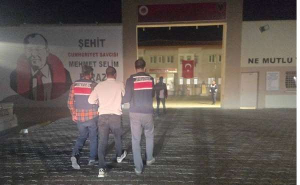 Kırşehir'de terör suçundan aranan şahıs jandarma operasyonuyla yakalandı