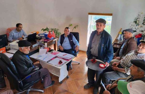 Menteşe Ziraat Odası Başkanı Baştuğ, Şenyayla'da elma üreticilerinin sorunlarını dinledi