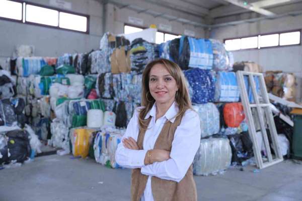 Sıfır Atık'ta öncü, döngüsel ekonomide örnek: NÖHÜ'den 1,5 milyon TL'lik gelir