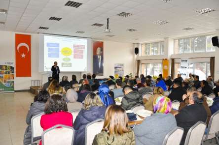 Genç çiftçilere tarım sigortaları eğitimi