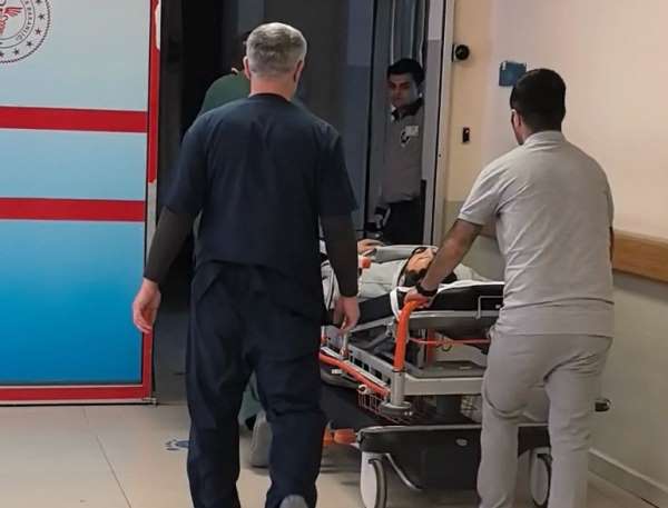 Husumetli olduğu şahsı bıçakla ağır yaraladı