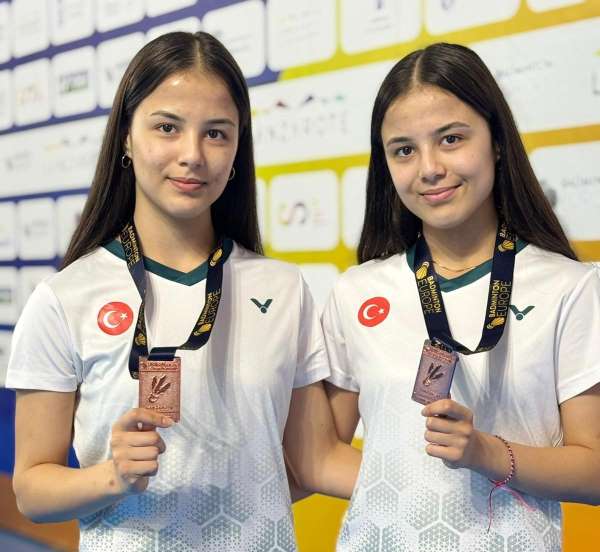 Eskişehirli milli sporcu ikizlerden Avrupa 3'üncüsü oldu