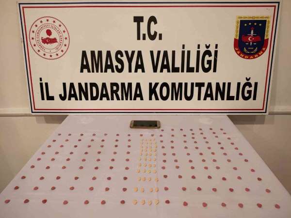 Amasya'da aramaya yapılan araçta 183 uyuşturucu hap bulundu