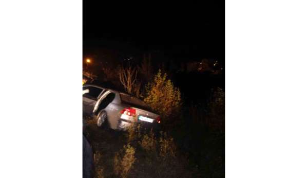 Alkollü sürücü polisten kaçarken kaza yaptı