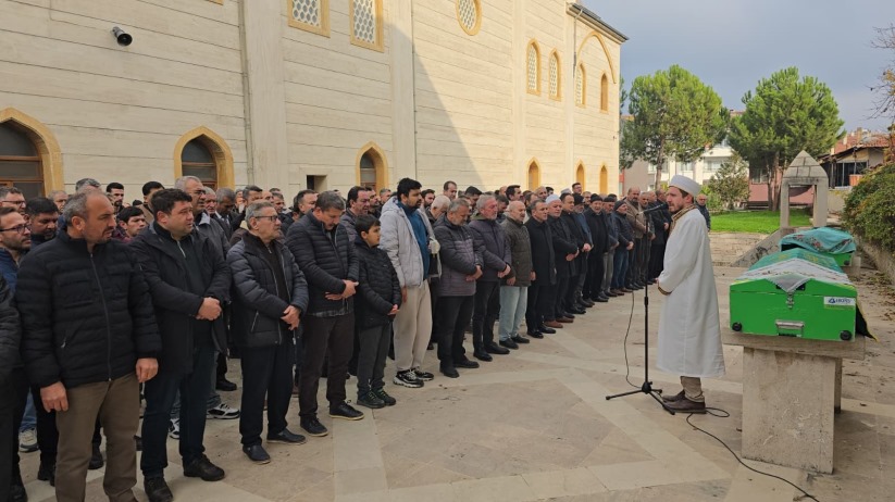 Sınıf öğretmeni son yolculuğuna uğurlandı