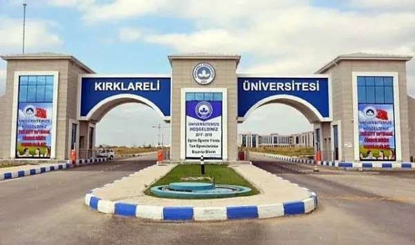 Kırklareli Üniversitesi'nde tavuklu pilav yiyen 53 öğrenci zehirlenme şüphesiyle hastaneye başvurdu