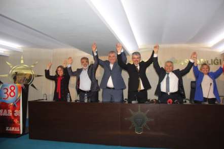Kayseri'de Cumhur İttifakı adayı Büyükkılıç kazandı 