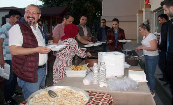 Giresun Üniversitesi ailesi iftar yemeğinde bir araya geldi 