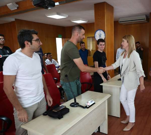 Kadınlardan 17 voleybol takımı oluşturuldu 
