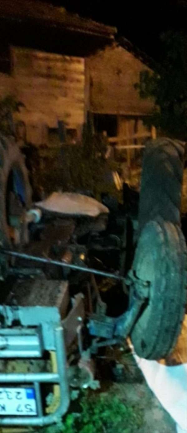 Sinop'ta traktör devrildi: 1 ölü 