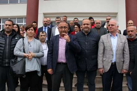 Yalova'da seçimi 332 oy farkla CHP'li Vefa Salman kazandı 