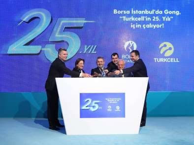 Borsa İstanbul'da Gong 'Turkcell'in 25'inci yılı' için çaldı 