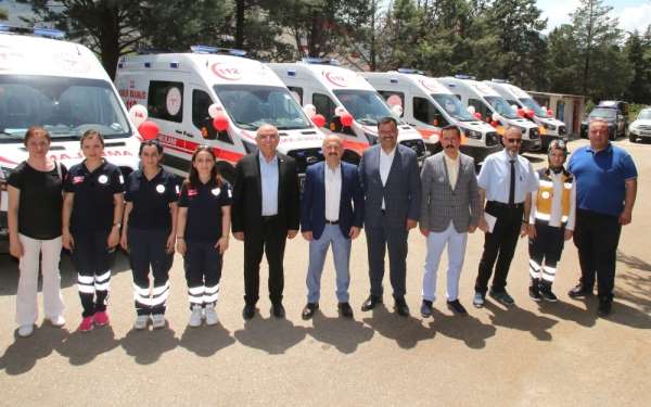 Amasya'nın sağlık filosuna 11 yeni araç 