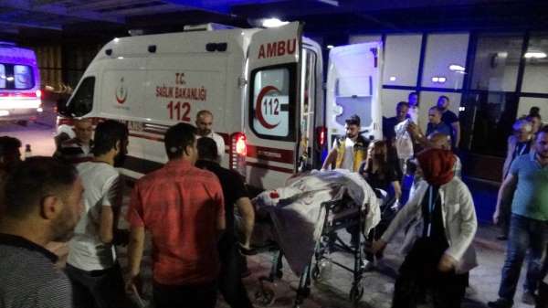 Azez'deki patlamada yaralananlar Kilis'e getirildi 