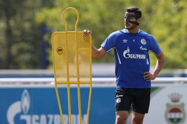 Schalke 04'e yeni transfer olan Ozan Kabak sakatlandı 