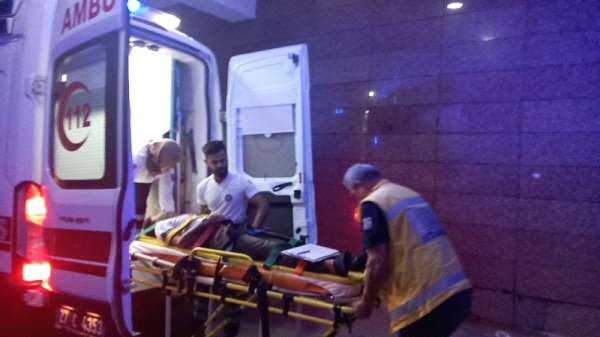 Gaziantep'te otomobil üzüm bağına girdi: 1 yaralı 
