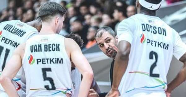 Basketbol Süper Ligi: Büyükçekmece Basketbol: 67 - Aliağa Petkimspor: 72