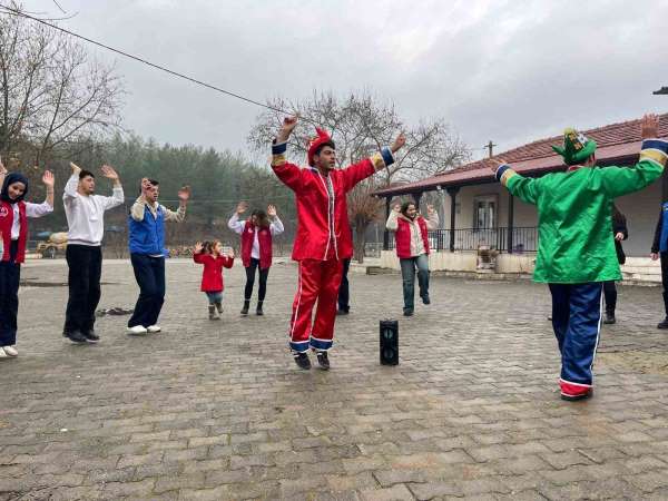 Ula'da minik yetenekler sanat ve sporla şekilleniyor