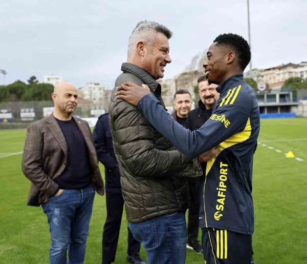 Anthony Musaba, Fenerbahçe'de ilk antrenmanına çıktı