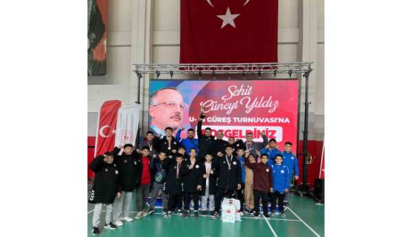 Korkutelili pehlivanlar 9 Madalya ile döndü