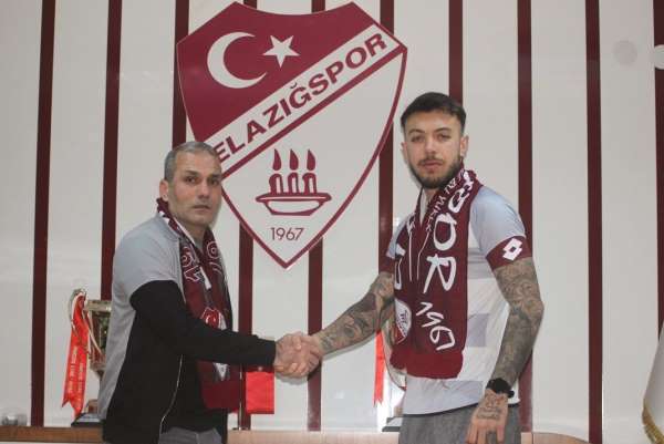 Elazığspor, yeni transferlerine imza töreni düzenledi