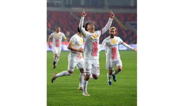 Mehmet Eray Özbek, bu sezon ligde ilk golünü kaydetti