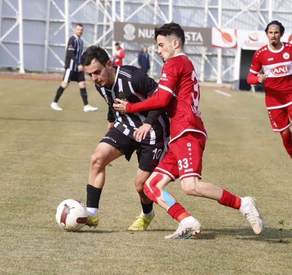 TFF 2. Lig: 68 Aksaray Belediyespor: 0 - Karaman FK: 2
