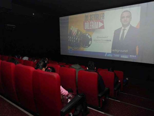 Fatsa Belediyesi'nden 550 öğrenciye anlamlı sinema etkinliği