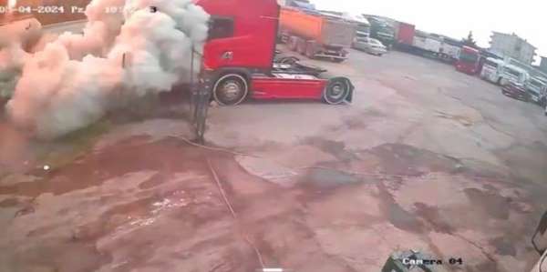 Ataşehir'de tankerin patlama anı kamerada