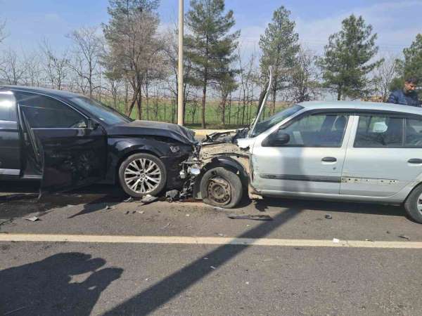 Diyarbakır'da direksiyon başında kalp krizi geçiren sürücü kazaya neden oldu