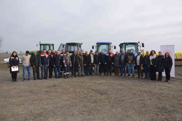 Tekirdağ'da köy merasına gübre atımı gerçekleştirildi