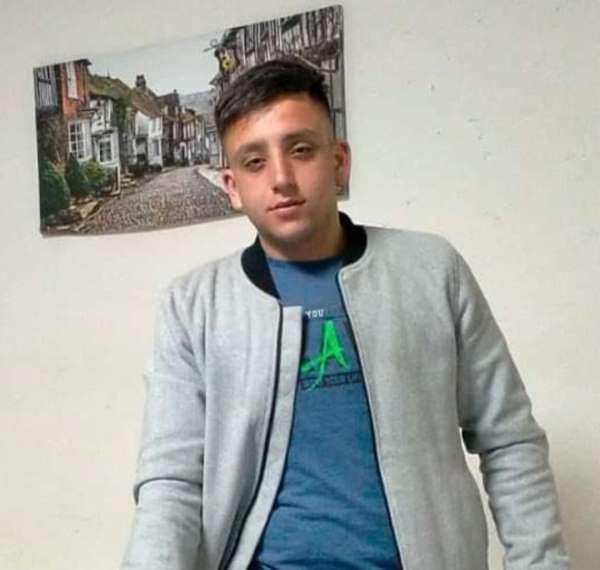 İzmir'de arkadaşı tarafından göğsünden bıçaklanan genç öldü - İzmir haber