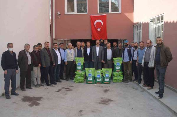 Niksar'da çiftçilere silajlık mısır tohumu dağıtıldı - Tokat haber