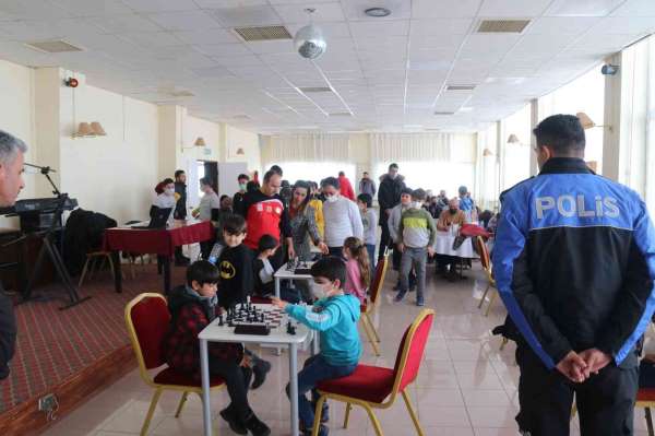 Polis Haftası Satranç Turnuvası yapıldı - Ardahan haber