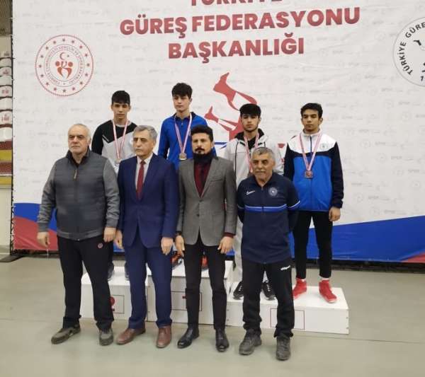 Sivaslı güreşçi Türkiye üçüncüsü oldu - Sivas haber