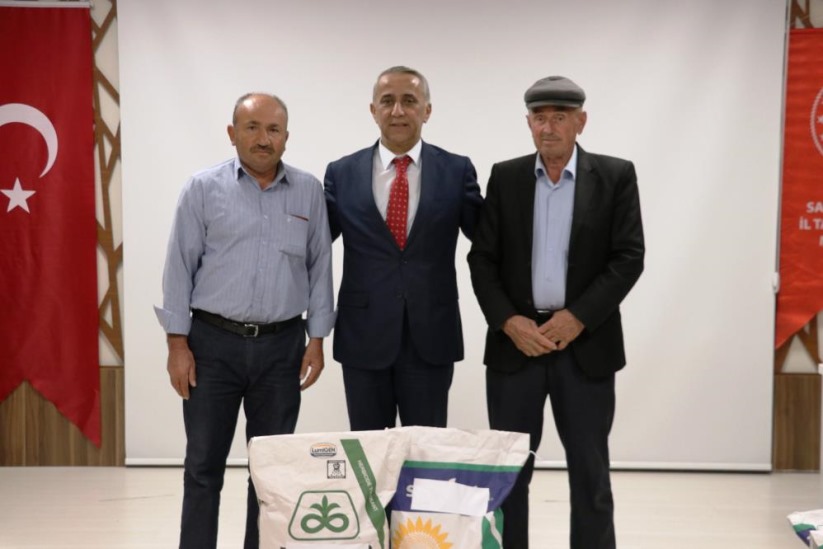 Samsun'da üreticilere ayçiçeği tohumu desteği