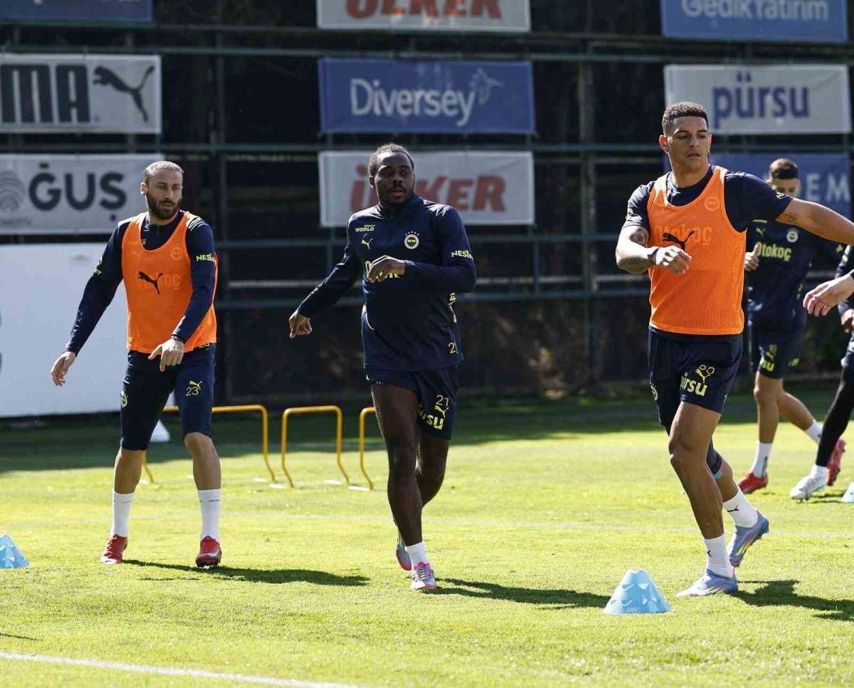 Fenerbahçe'de Trabzonspor mesaisi devam etti